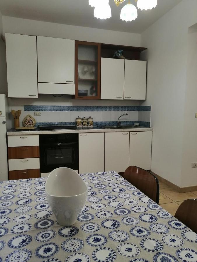 Casetta Rosso Tulipano Санта-Тереза-ди-Рива Экстерьер фото